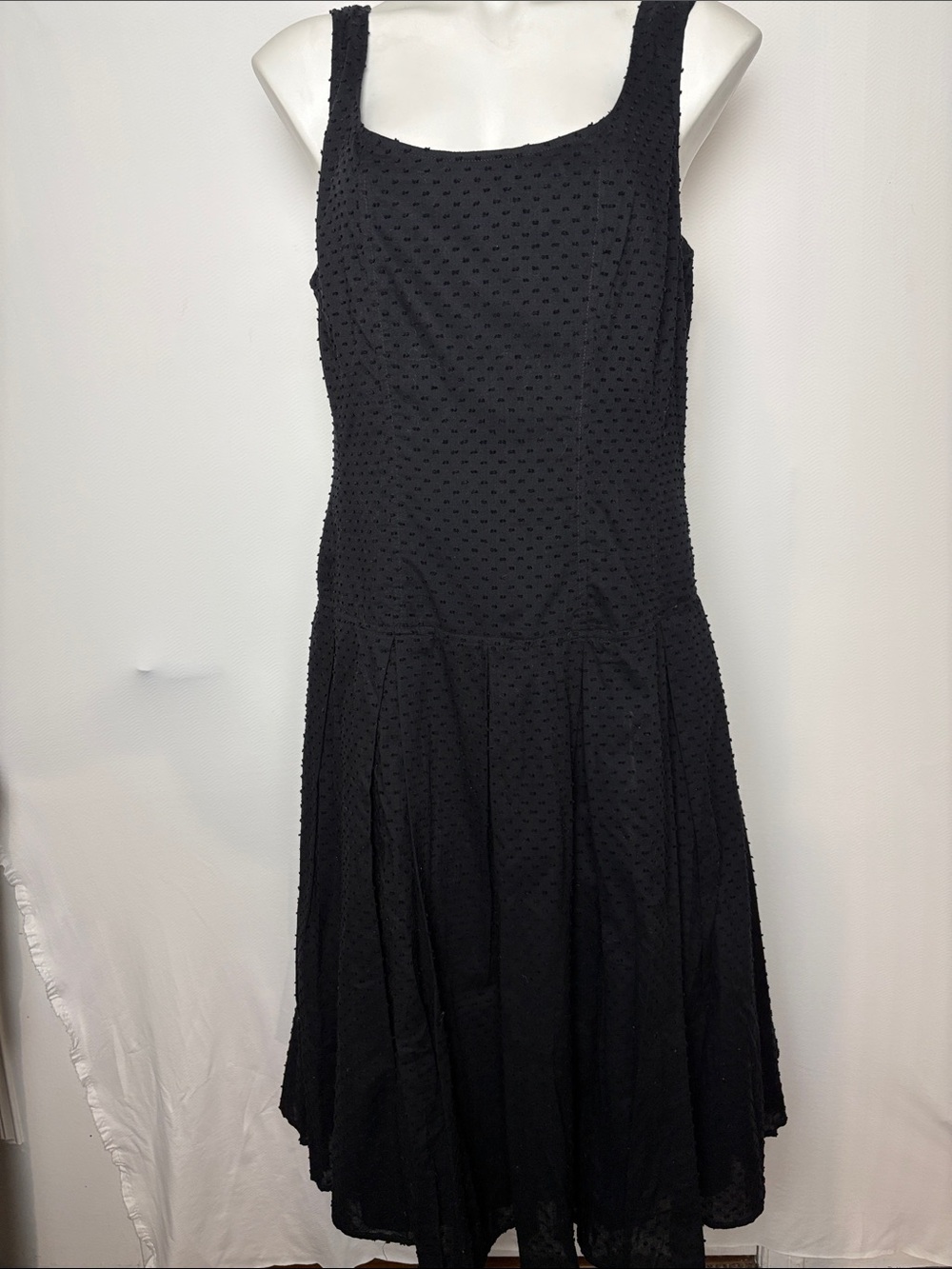 Sandra Darren Black Textured Sleeveless Fit & Flare Dress